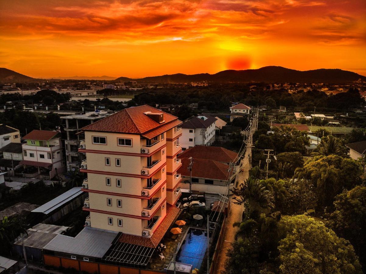 Sky Villa Hua Hin Guesthouse - Adults-Only Extérieur photo